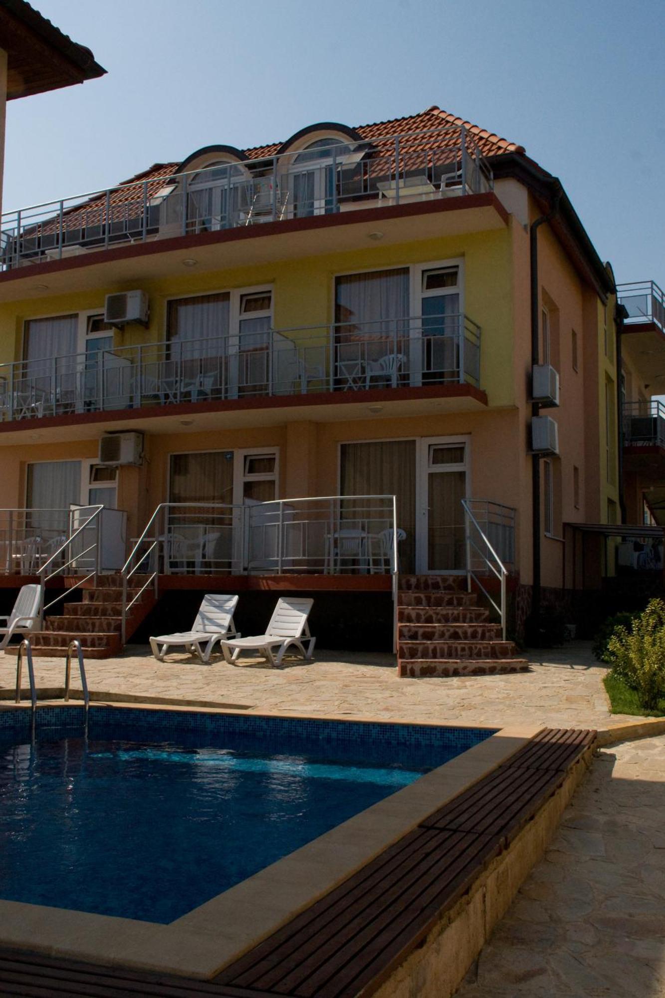 Barex Family Hotel Созополь Экстерьер фото