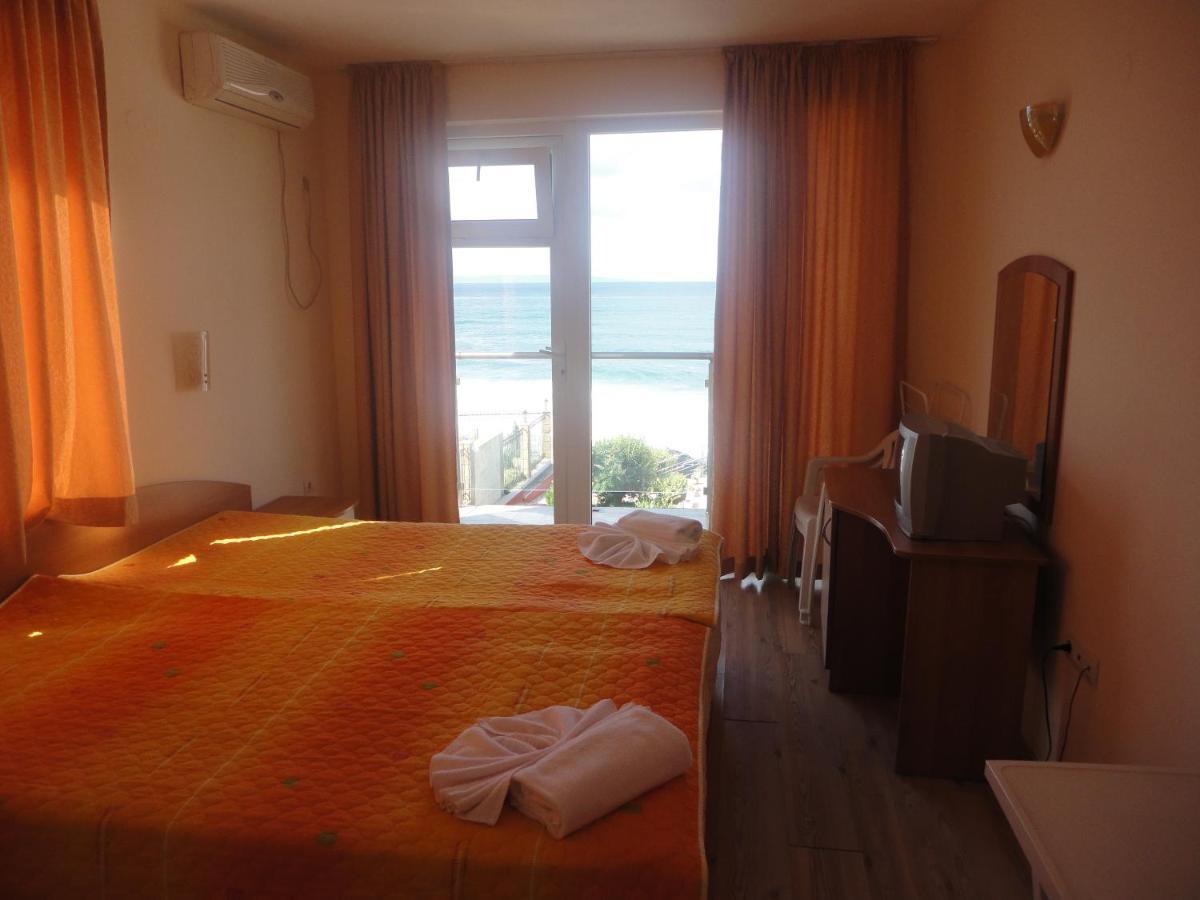 Barex Family Hotel Созополь Экстерьер фото