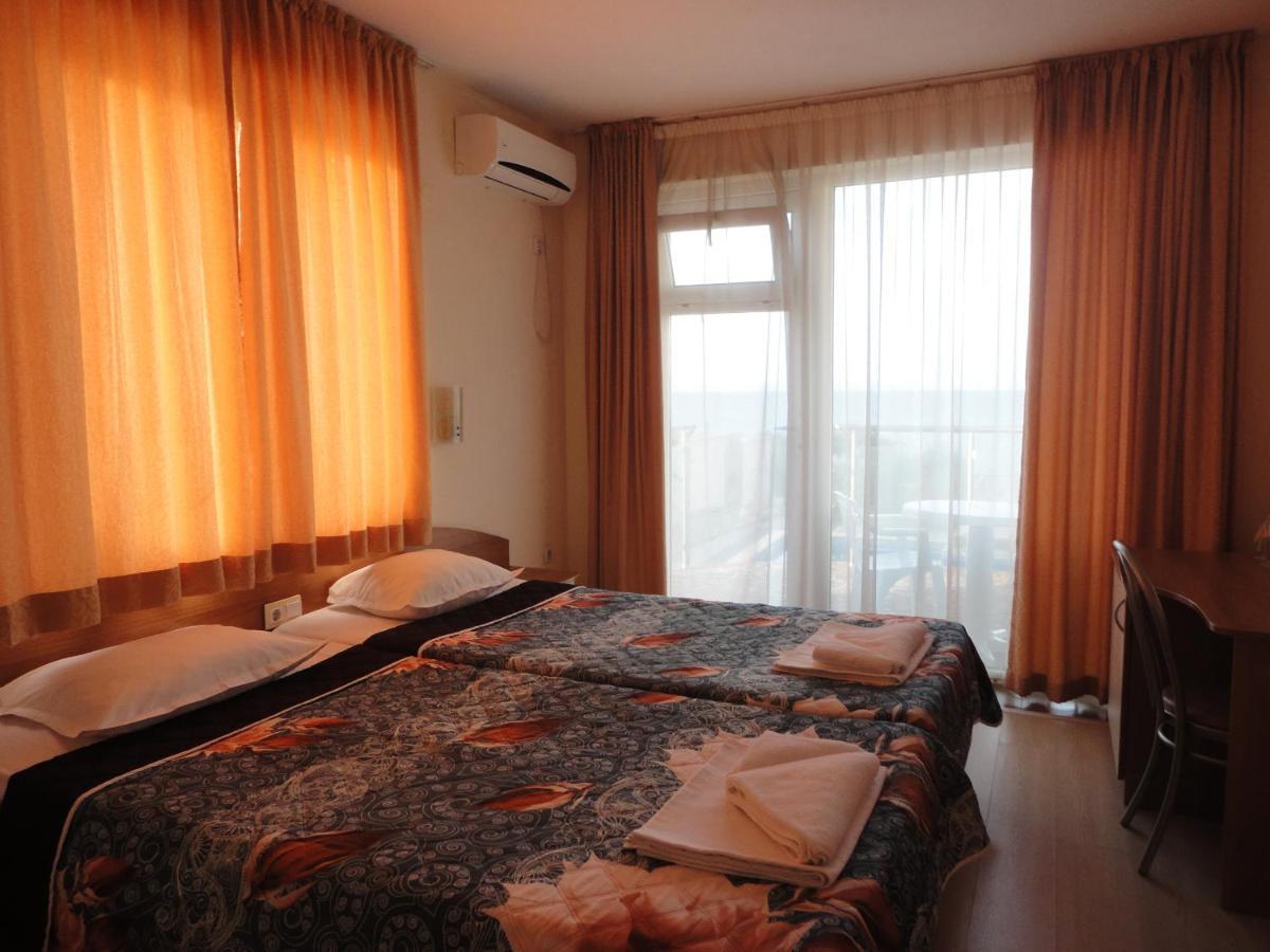 Barex Family Hotel Созополь Экстерьер фото