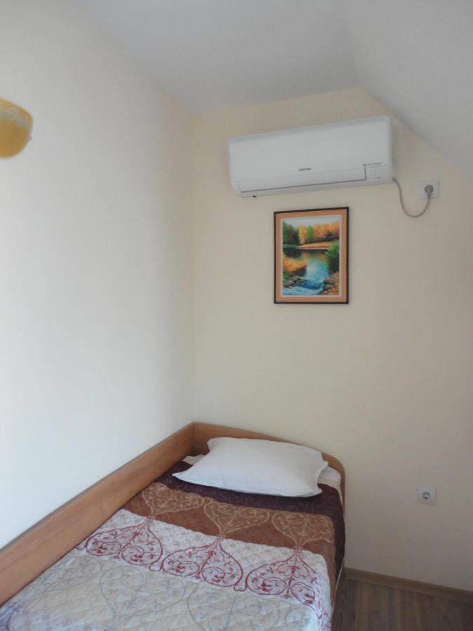 Barex Family Hotel Созополь Экстерьер фото